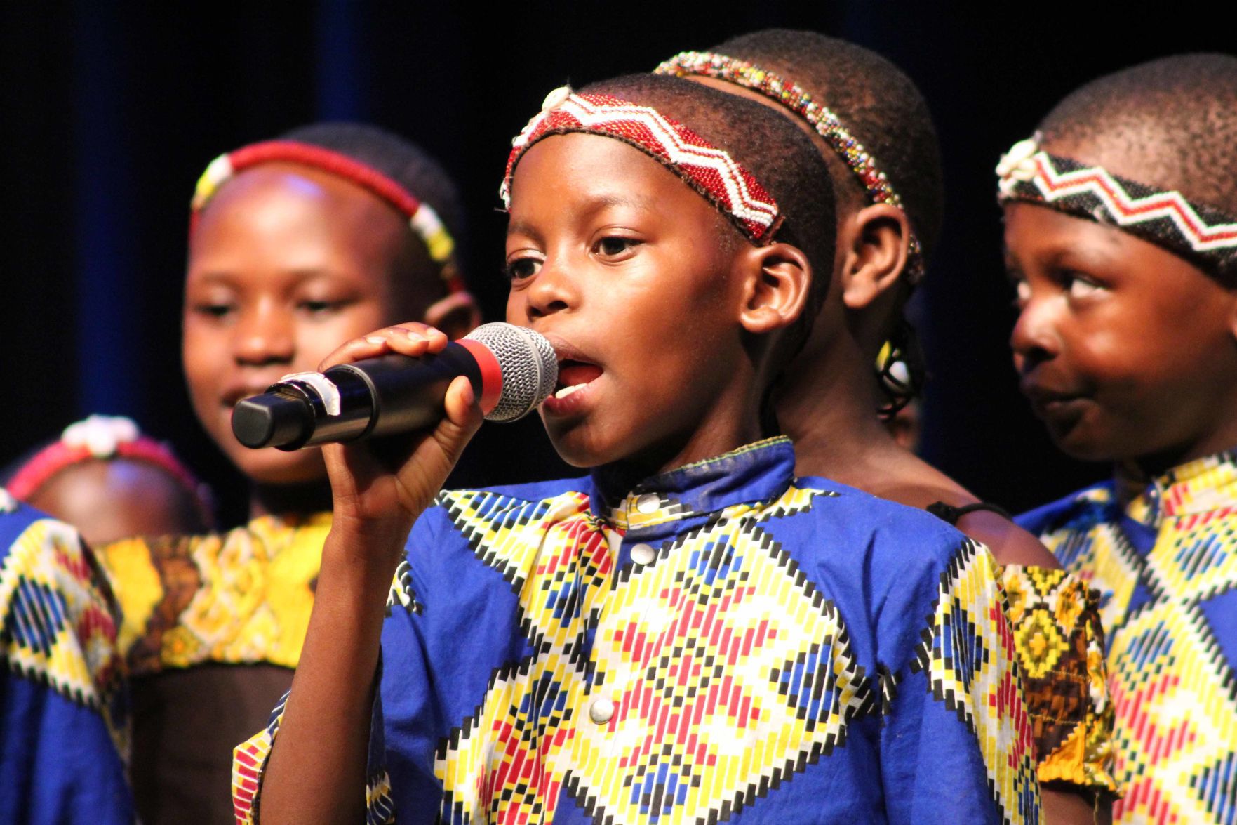 110719-reed-gallery-choir015